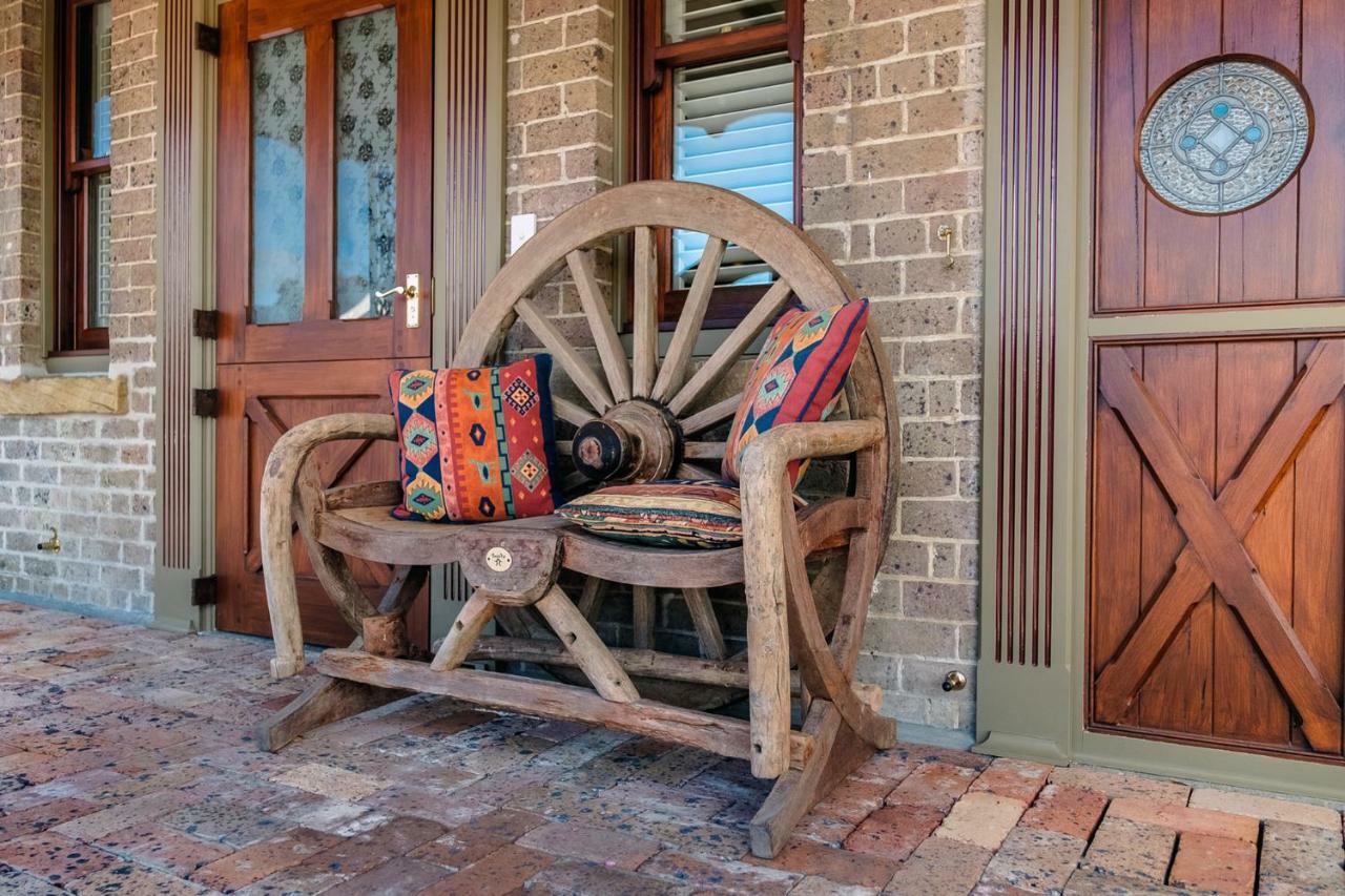 Old Bank Boutique Hotel Mittagong Dış mekan fotoğraf